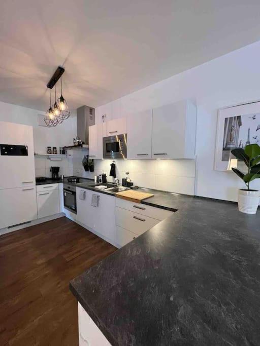 Moderne Wohnung Mit 4 Betten Бохум Екстер'єр фото